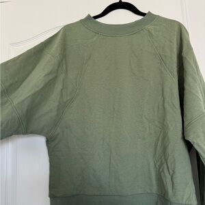 Green Sage Oversized Bat-winged Sleeve Lounge Set - Size L